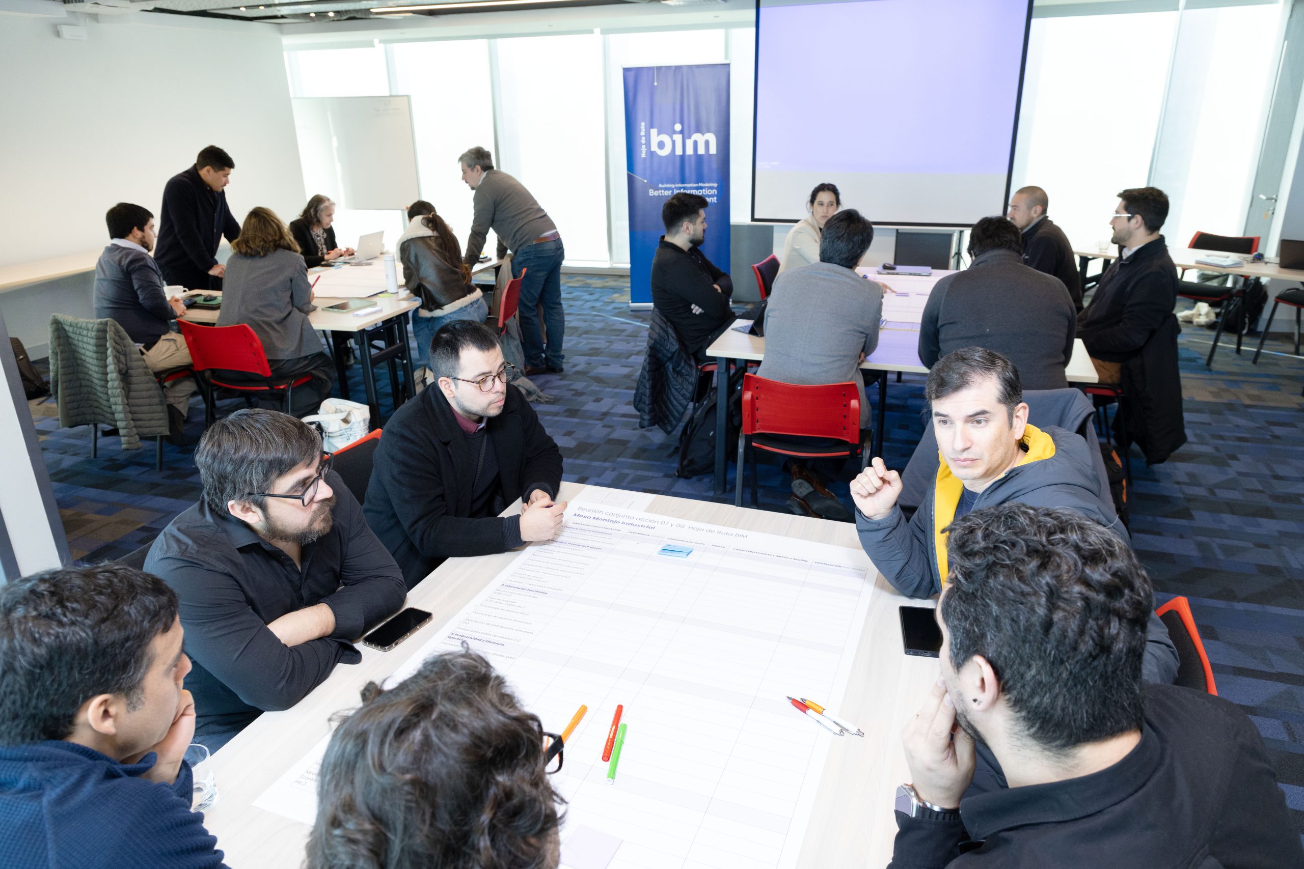 Taller conjunto de acción 7 y 8 revisaron criterios de caracterización para proyectos BIM
